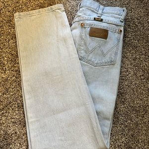 Women’s light wash Wrangles